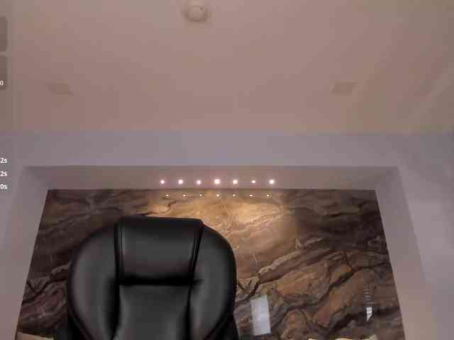 MaryLewis webcam