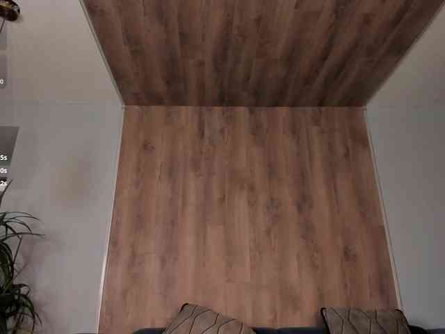 MaryLewis webcam