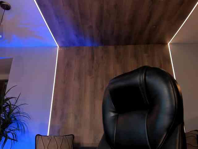 MaryLewis webcam