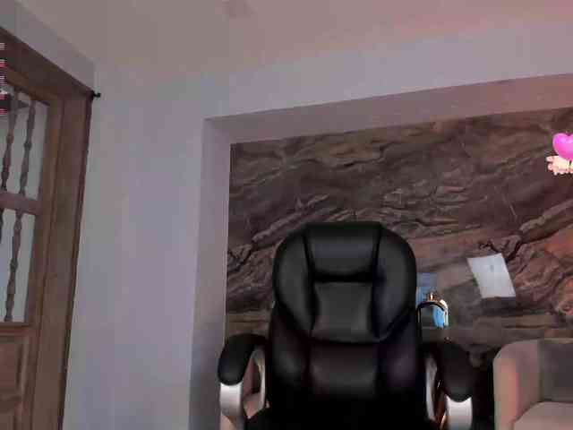 MaryLewis webcam