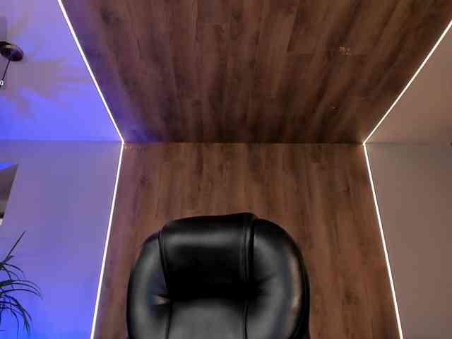 MaryLewis webcam