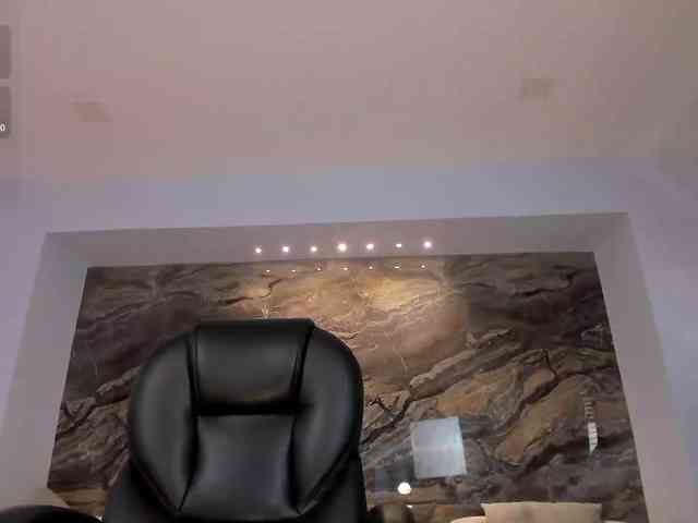 MaryLewis webcam