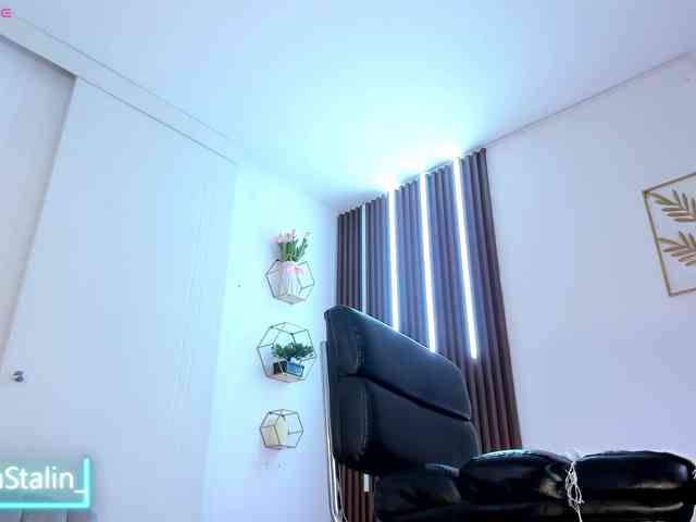 AnaStalin1 AnaStalin1