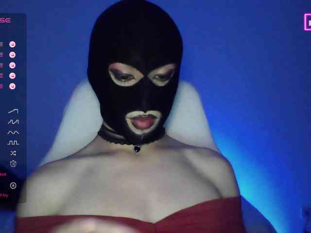TathiDelvey Live Webcam on BongaCams