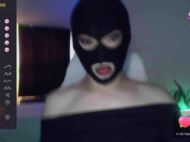 TathiDelvey Live Webcam on BongaCams