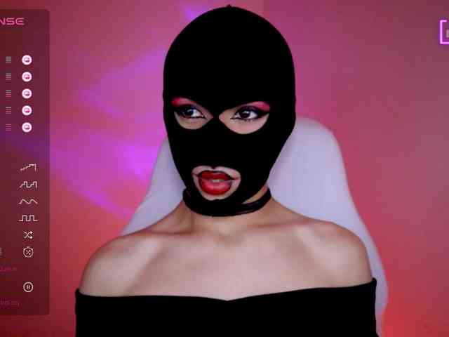 TathiDelvey Live Webcam on BongaCams