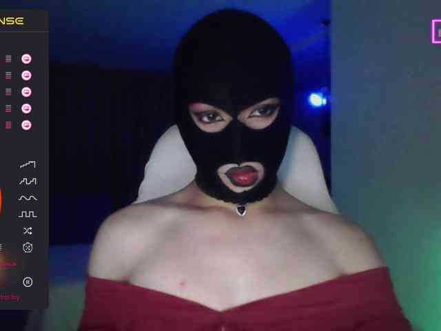 TathiDelvey Live Webcam on BongaCams