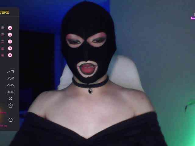 TathiDelvey Live Webcam on BongaCams