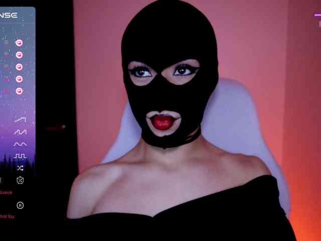 TathiDelvey Live Webcam on BongaCams