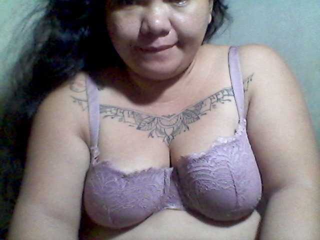 sweetasian33 webcam bongacams model stream image