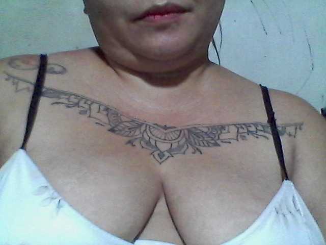 sweetasian33 webcam bongacams model stream image