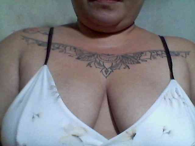 sweetasian33 webcam