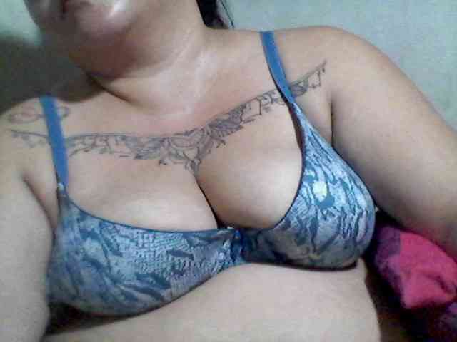 sweetasian33 webcam