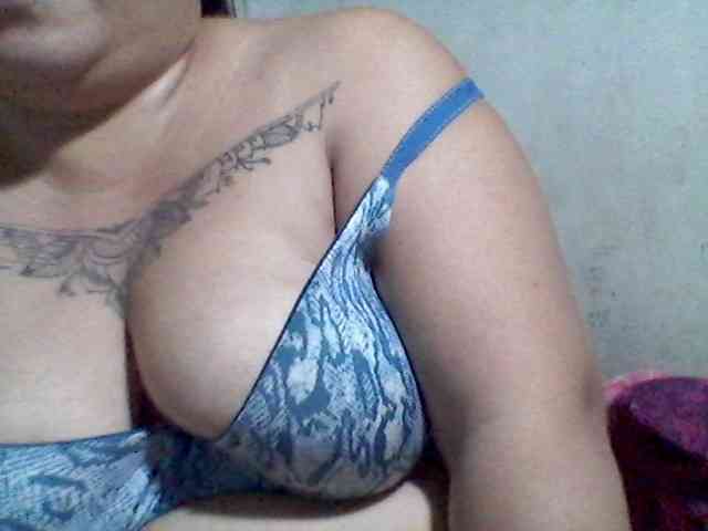 sweetasian33 webcam