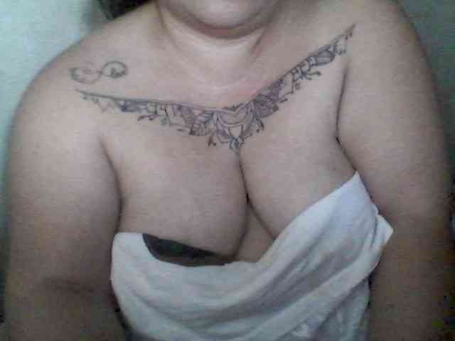 sweetasian33 webcam