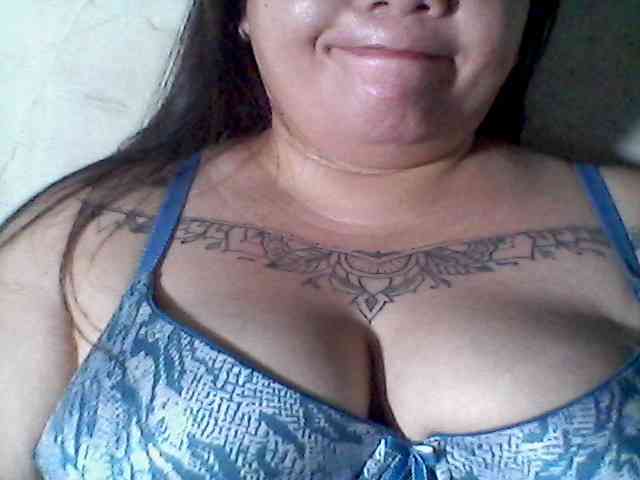sweetasian33 webcam