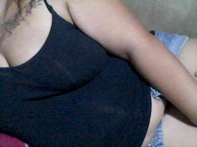 sweetasian33 webcam