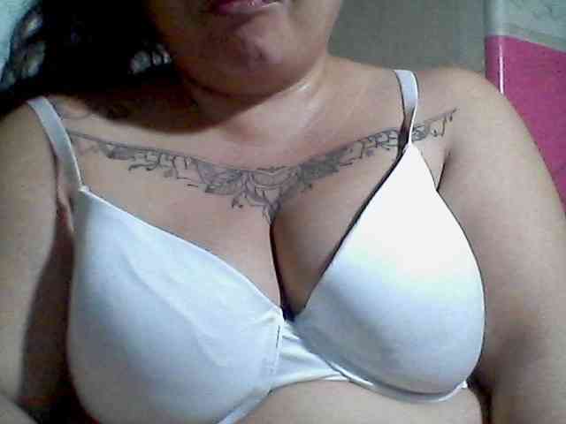 sweetasian33 webcam
