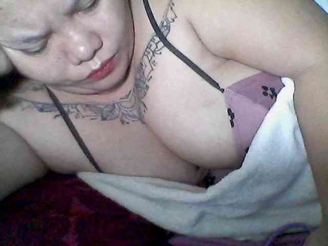 sweetasian33 webcam