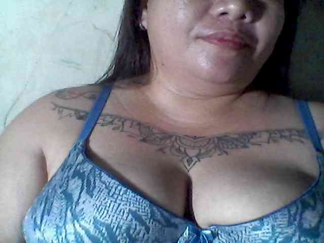 sweetasian33 webcam
