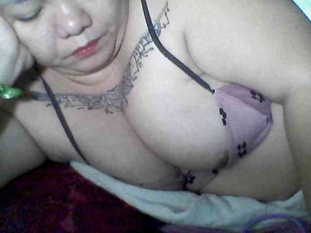 sweetasian33 webcam