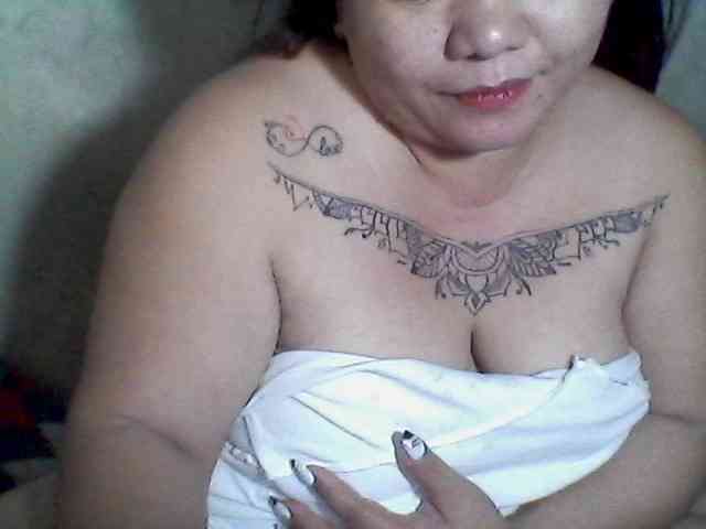 sweetasian33 webcam