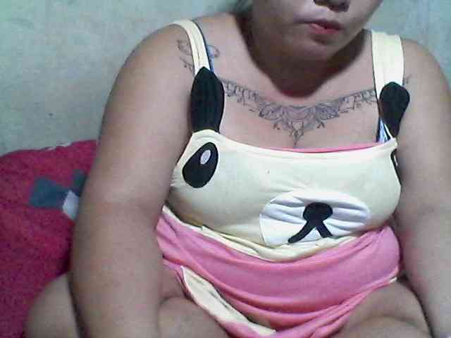 sweetasian33 webcam