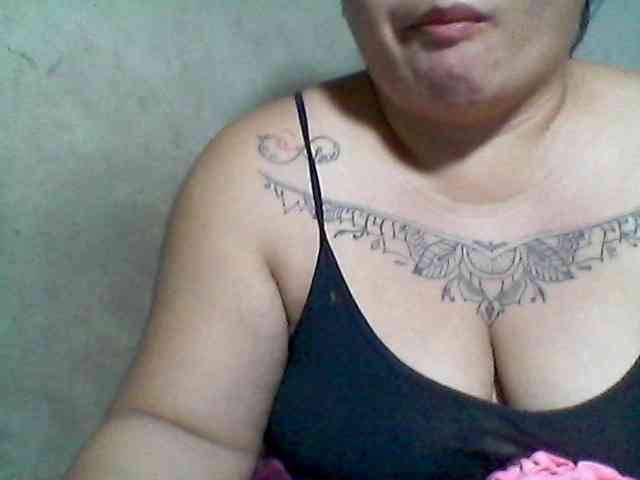 sweetasian33 webcam