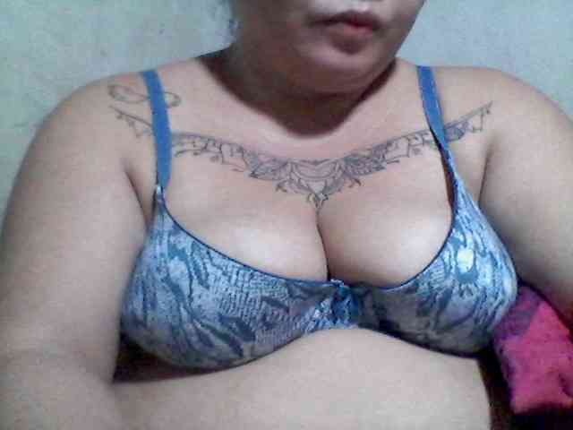 sweetasian33 webcam