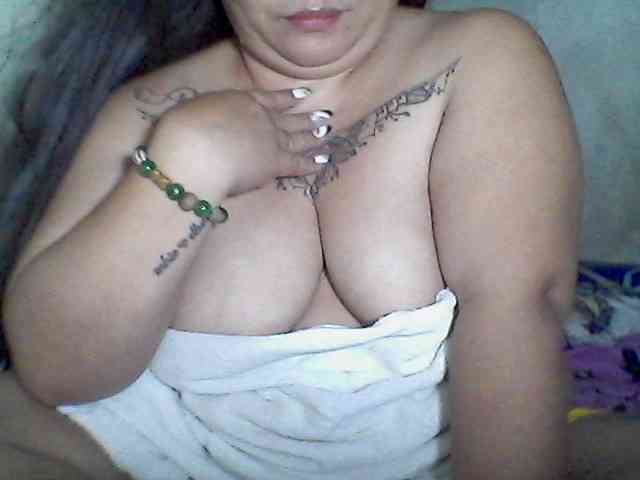 sweetasian33 webcam