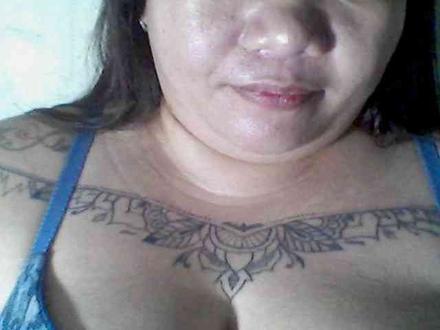 sweetasian33 webcam