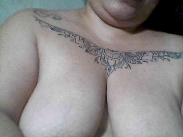 sweetasian33 webcam