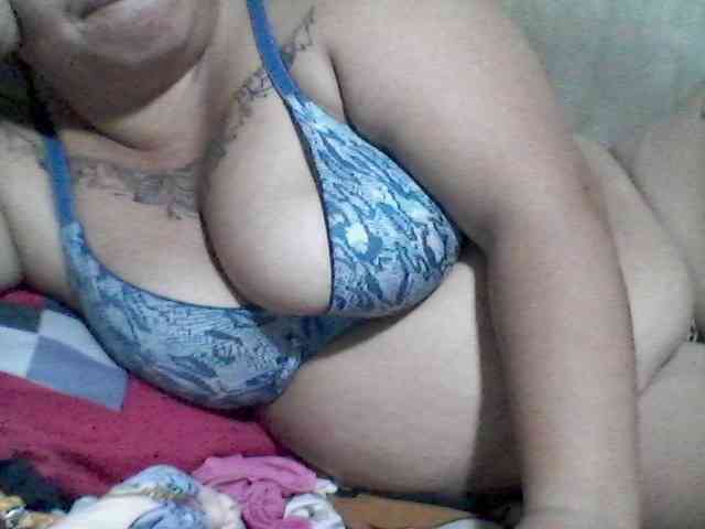 sweetasian33 webcam