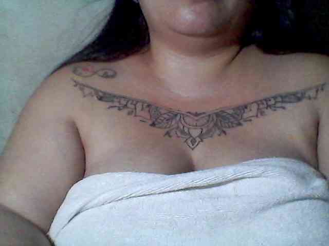sweetasian33 webcam