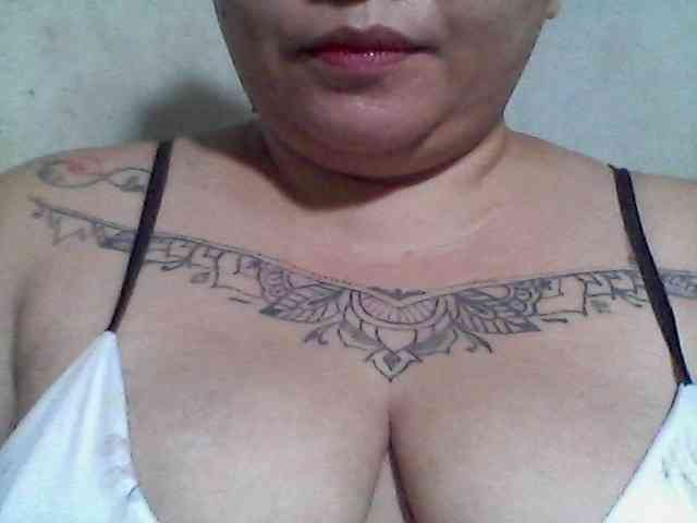 sweetasian33 webcam
