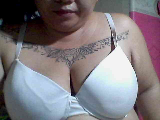 sweetasian33 webcam