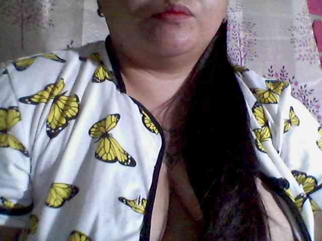 sweetasian33 webcam