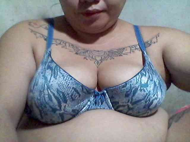 sweetasian33 webcam