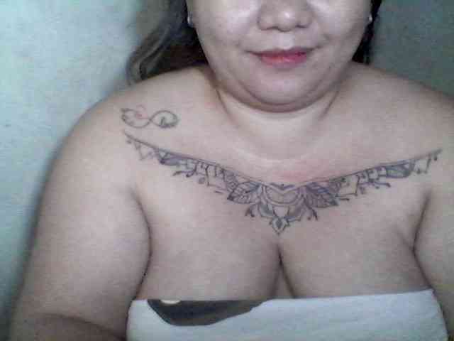 sweetasian33 webcam