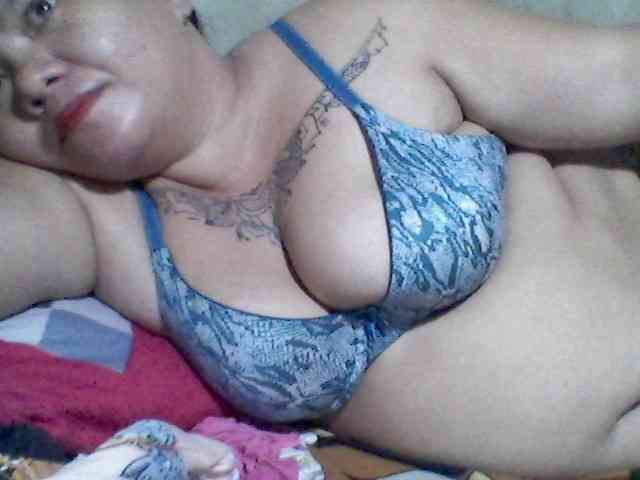 sweetasian33 webcam