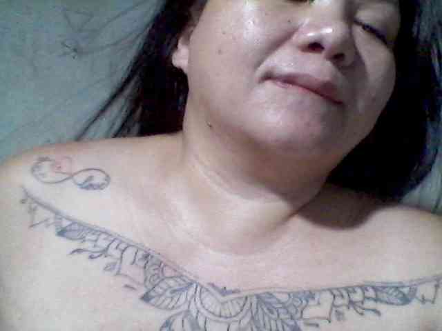 sweetasian33 webcam