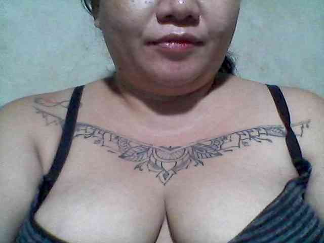sweetasian33 webcam