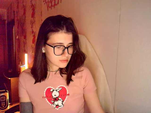 KristinaScott's BongaCams show and profile