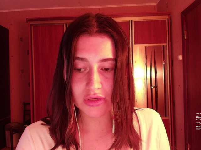 KristinaScott's BongaCams show and profile