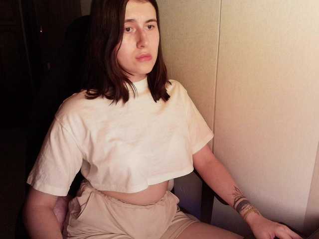 KristinaScott's BongaCams show and profile