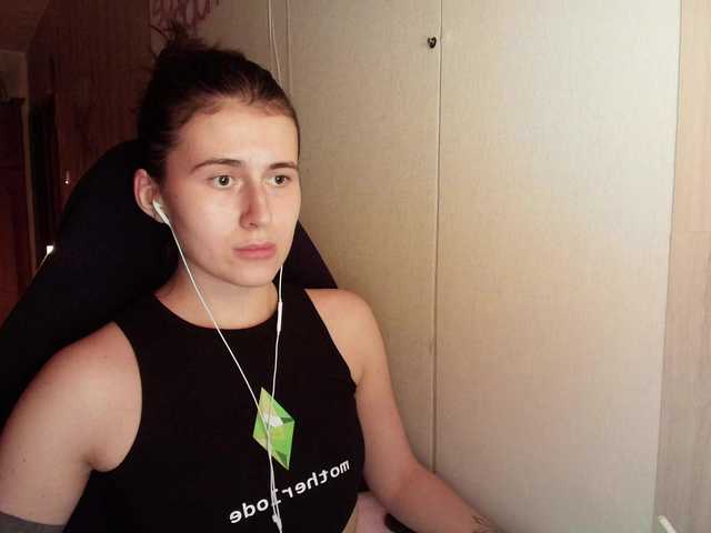 KristinaScott's BongaCams show and profile