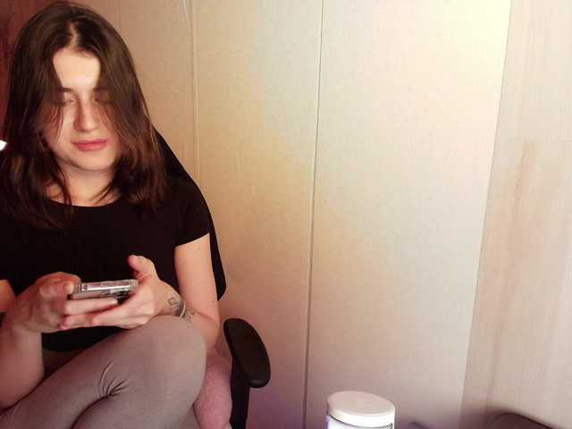 KristinaScott's BongaCams show and profile