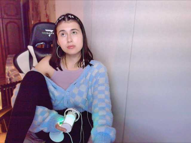 KristinaScott's BongaCams show and profile