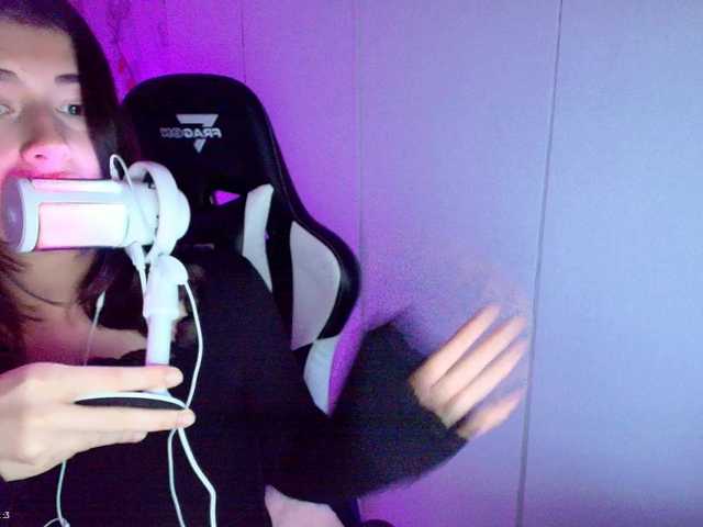 KristinaScott's BongaCams show and profile