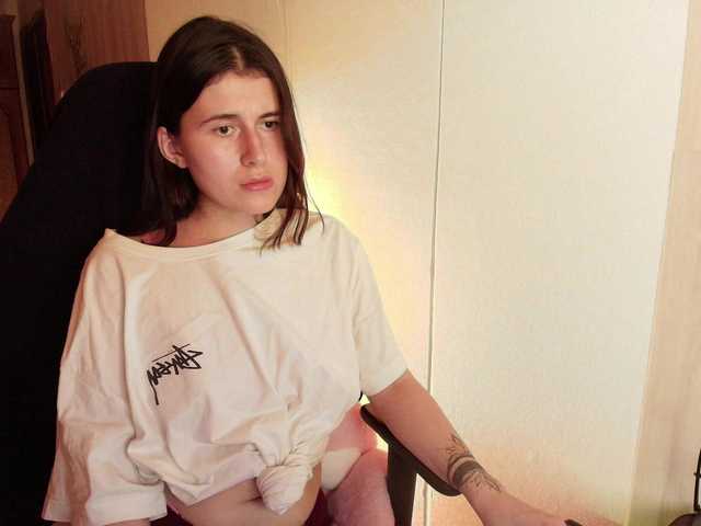 KristinaScott's BongaCams show and profile